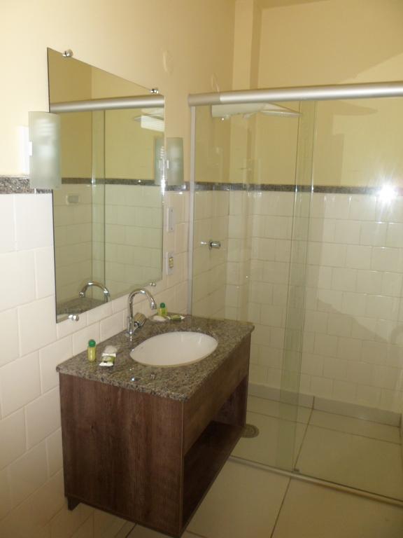 Embaixador 2*